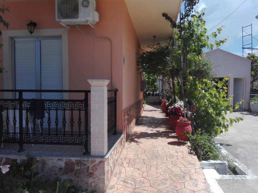 Daire Kokkinos Arillas (Corfu)